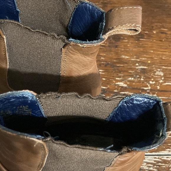 DW Goodyear Welt leather booties size 7.5 - Picture 5 of 13